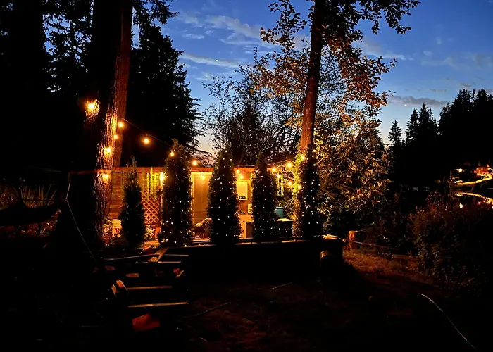 Birdsong Lakeside Serenity Retreat